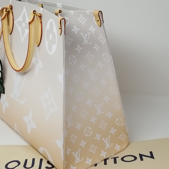 Sold BRAND NEW Louis Vuitton By the Pool Onthego GM - Picture 7 of 9